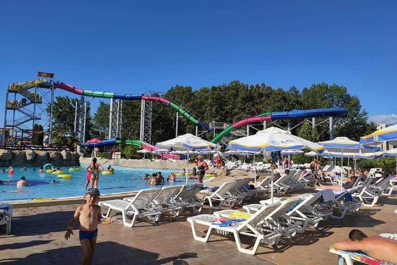 Yves 2 Bed Apart At Sun Village Sunny Beach Not Far Away From The Sea Exteriér fotografie