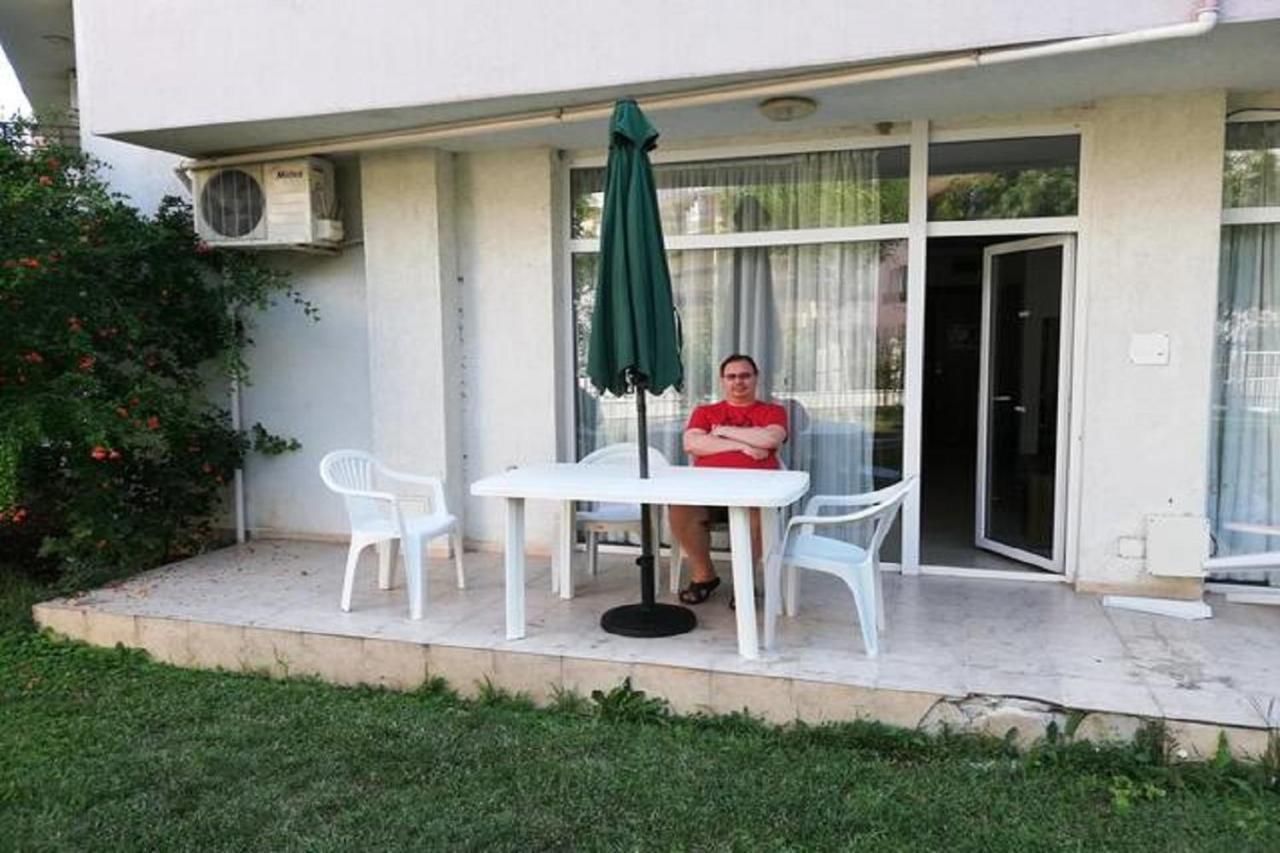 Yves 2 Bed Apart At Sun Village Sunny Beach Not Far Away From The Sea Exteriér fotografie