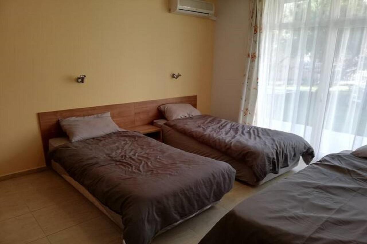 Yves 2 Bed Apart At Sun Village Sunny Beach Not Far Away From The Sea Exteriér fotografie