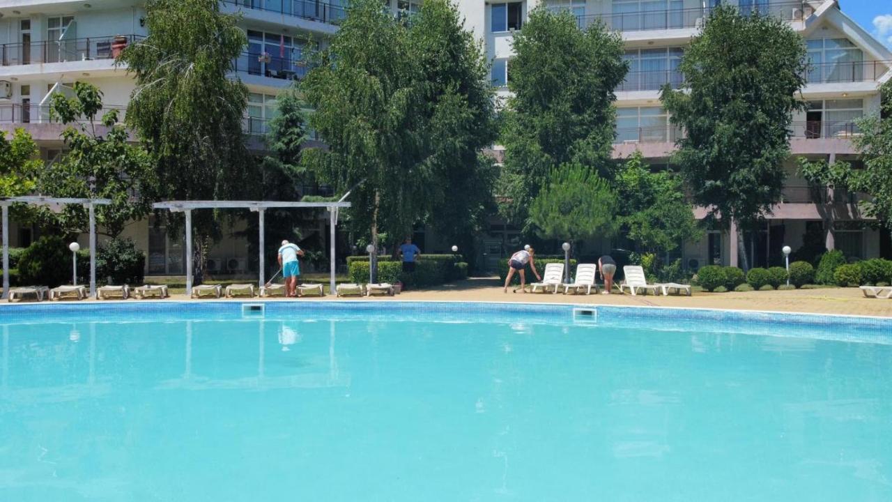 Yves 2 Bed Apart At Sun Village Sunny Beach Not Far Away From The Sea Exteriér fotografie